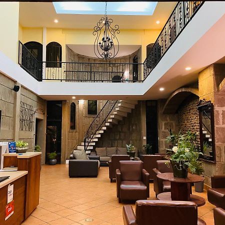 Hotel Leon Inn Экстерьер фото