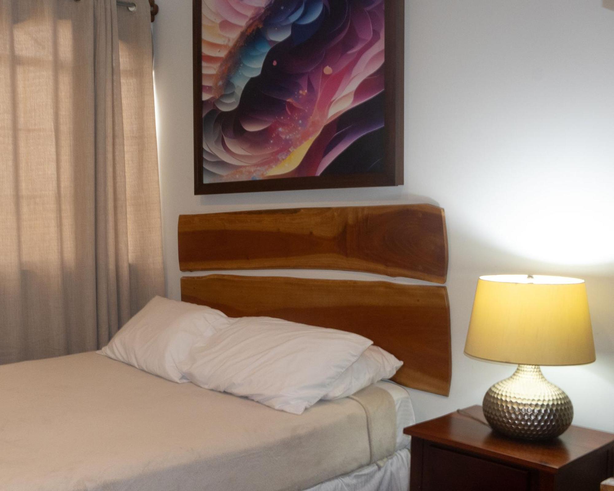 Hotel Leon Inn Экстерьер фото